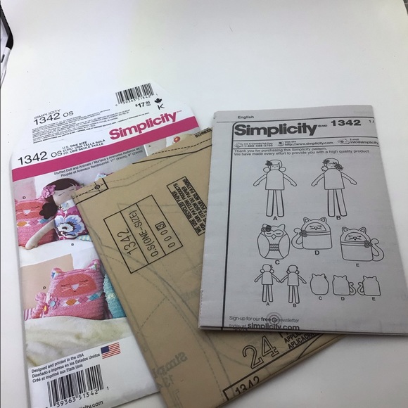 Simplicity Pattern 1342 Stuffed 17” Dolls & 9” Animals - Picture 8 of 11